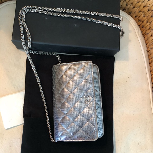 AUTHENTIC!!!  CHANEL QUILTED WALLET ON A CHAIN - Picture 3 of 14